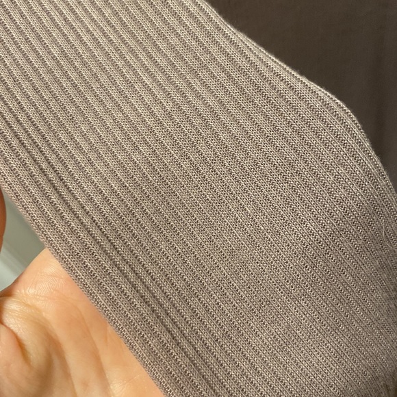 MISSGUIDED RIBBED TURTLE NECK DRESS - Picture 4 of 6